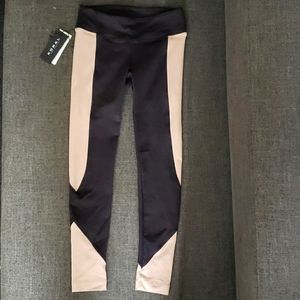 NWT Koral Curve Leggings
